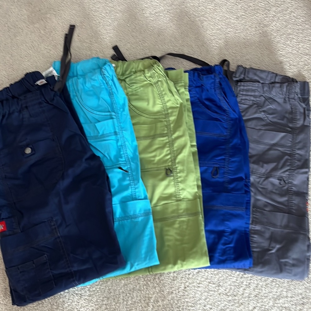 Dickies scrub cargo pants